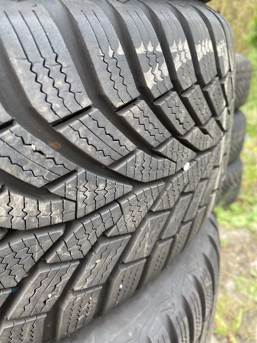 205/55r16 H XL Continental