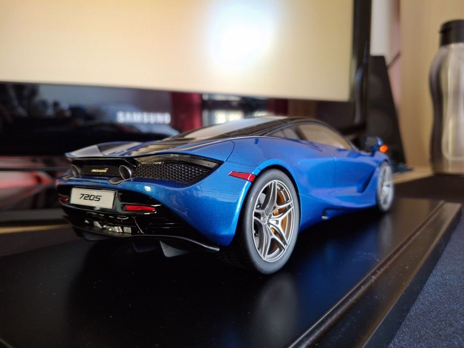 Top Speed 1:18 McLaren 720S