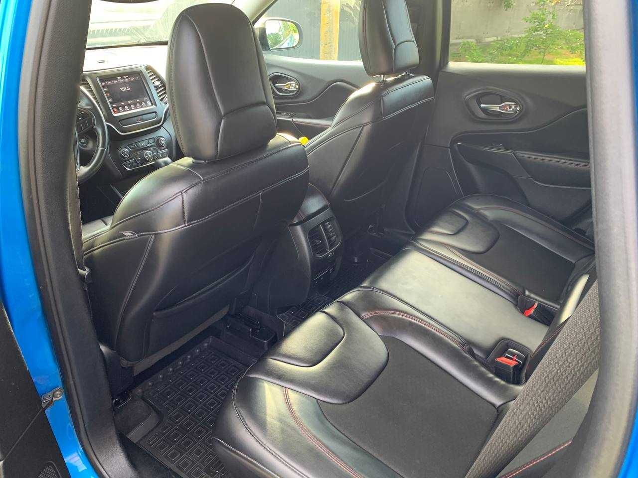 Jeep Cherokee trailhawk 2019