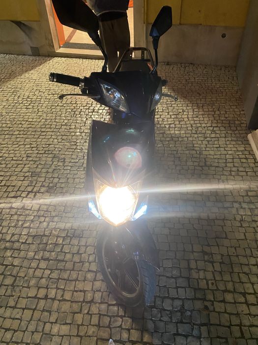 Moto elétrica (usada em bom estado)