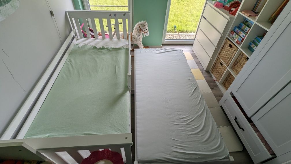 Łóżko dziecięce podwójne z 2 materacami i szufladami
