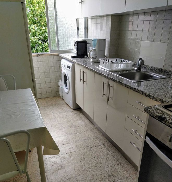 Arrendo quarto para Professores.