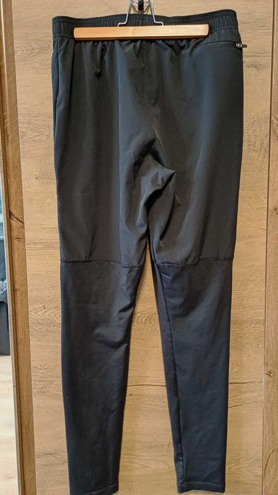 Чоловічі спортивні комбіновані тайтси Nike NK ESSNTL HYBRID PANT