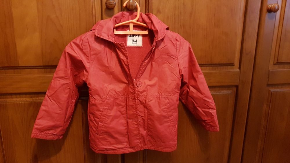 Kispo criança com capuz