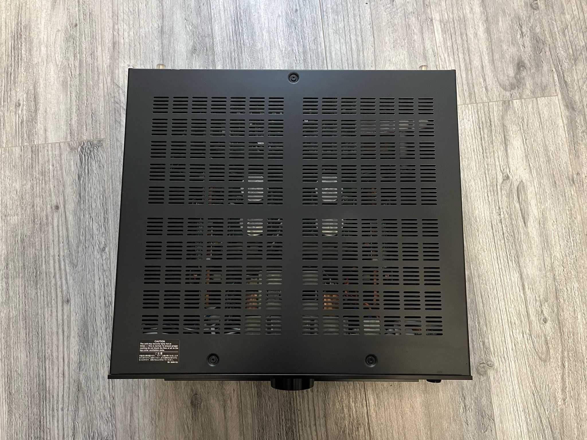 wzmacniacz onkyo A9070