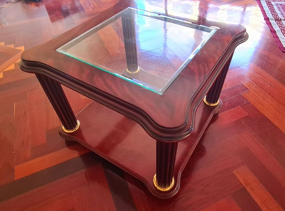 Mesa de Centro / Apoio / Decoração