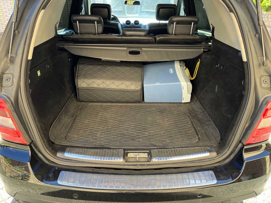 Mercedes-Benz ML 320. 2006 року