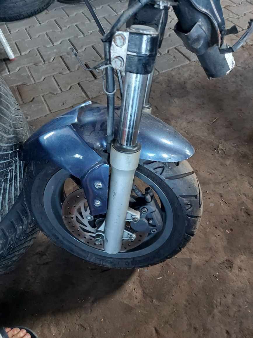 Zawieszenie przód lagi koło widełki hamulce Aprilia Leonardo 125