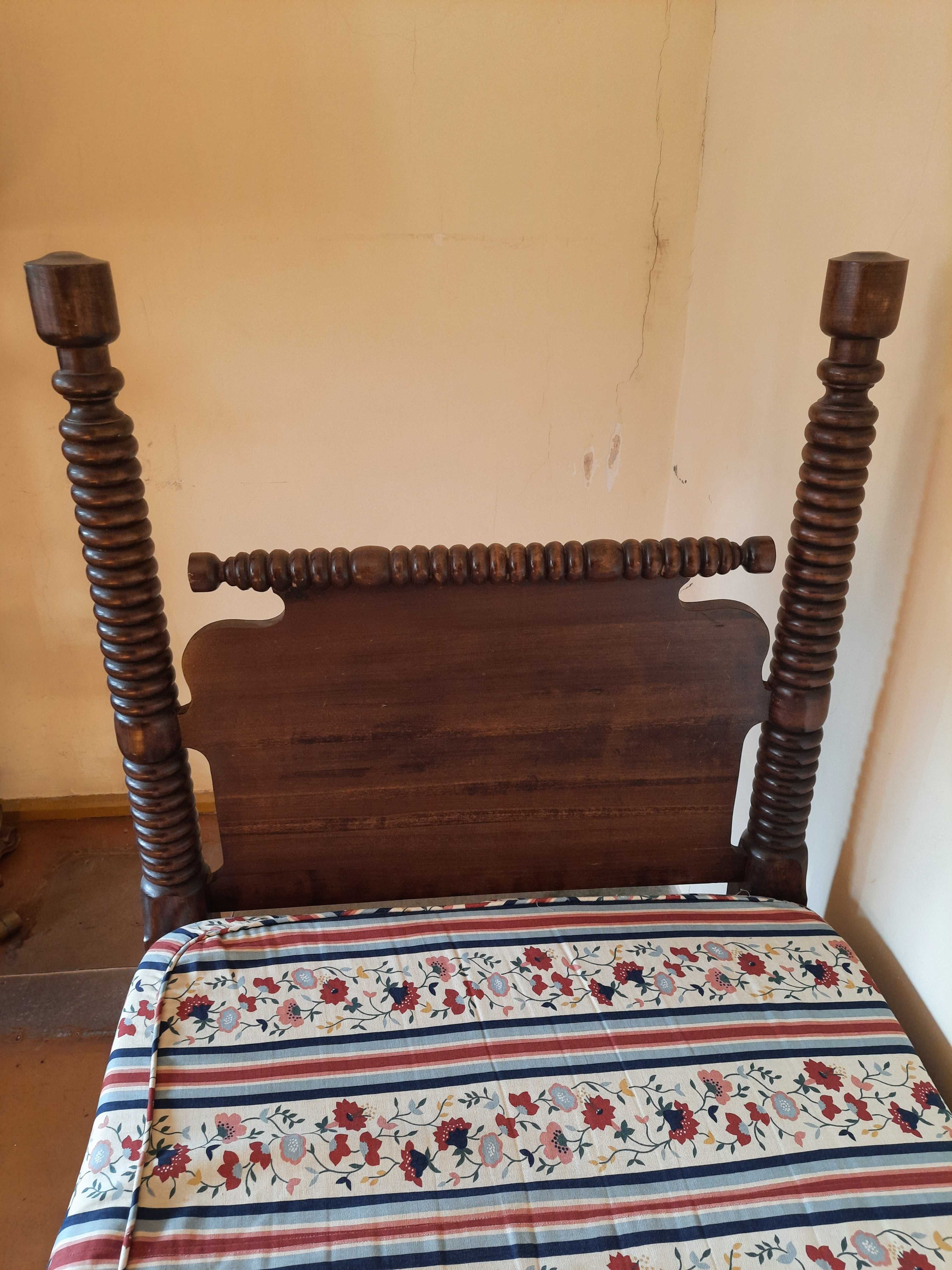 Rustykalna sofa/łóżko jednoosobowe