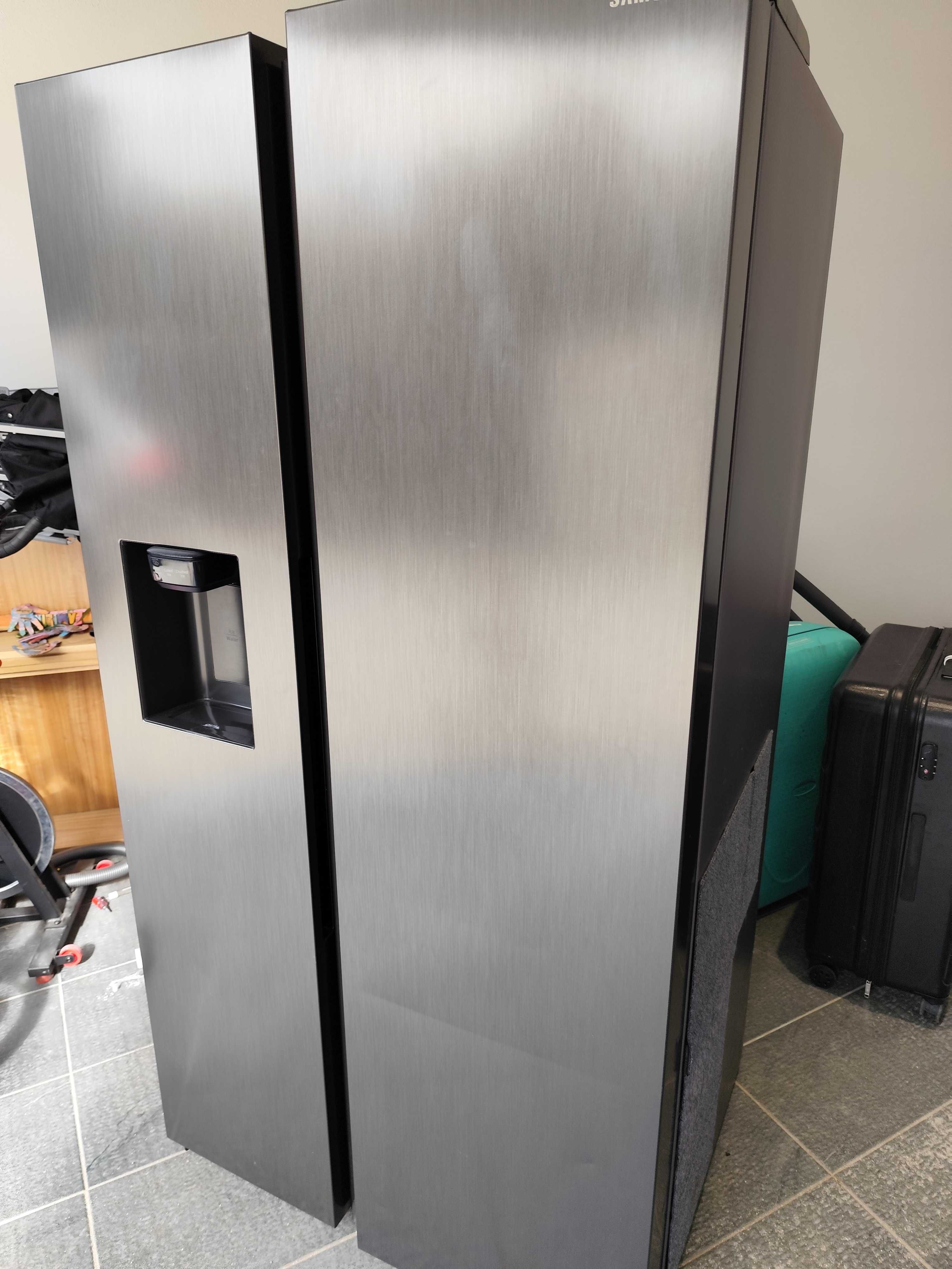 Frigorífico Americano RS68A8821B1 (avariado)
