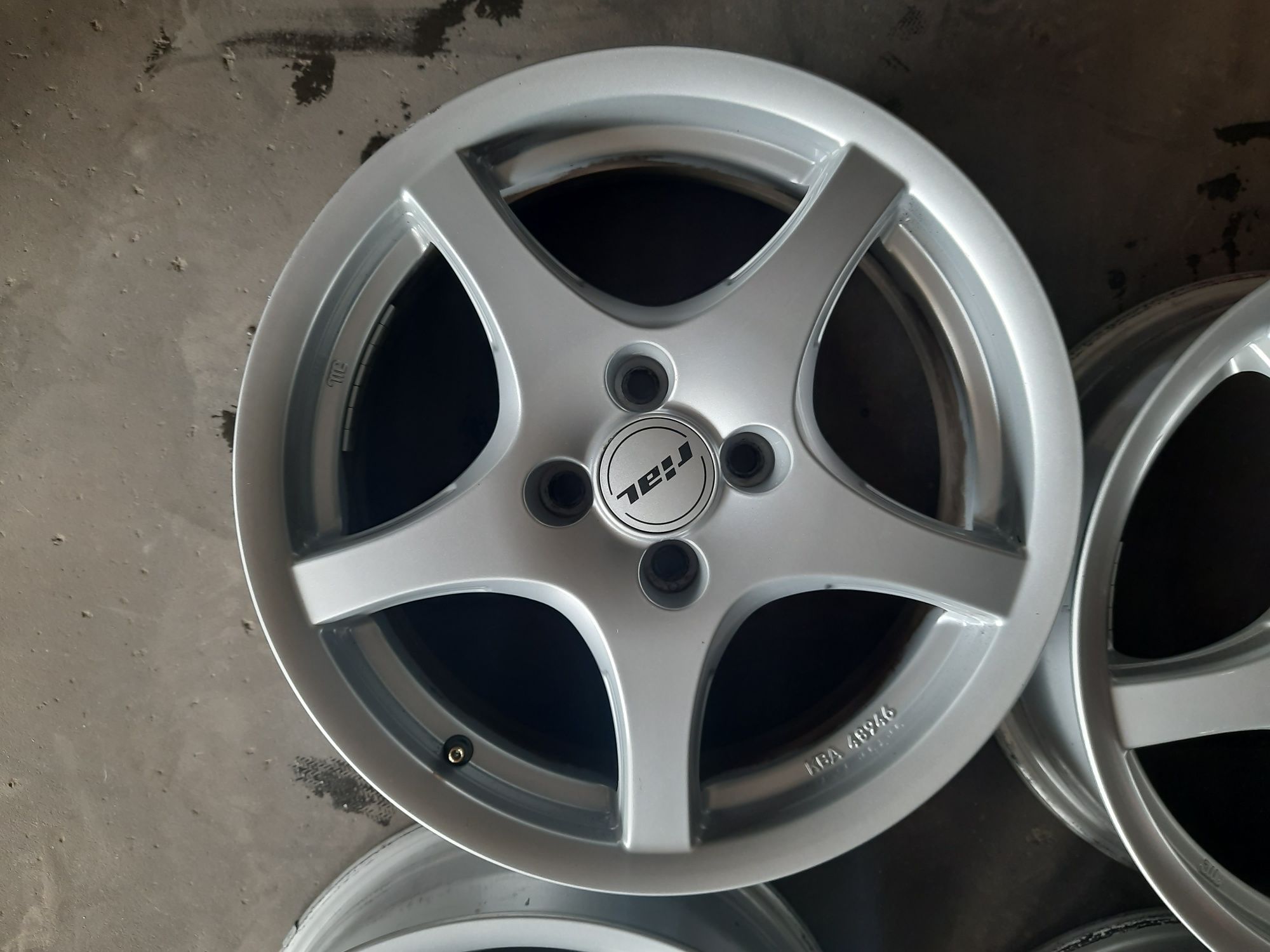 (016) Felgi 16" 4x100 ET 40 6j