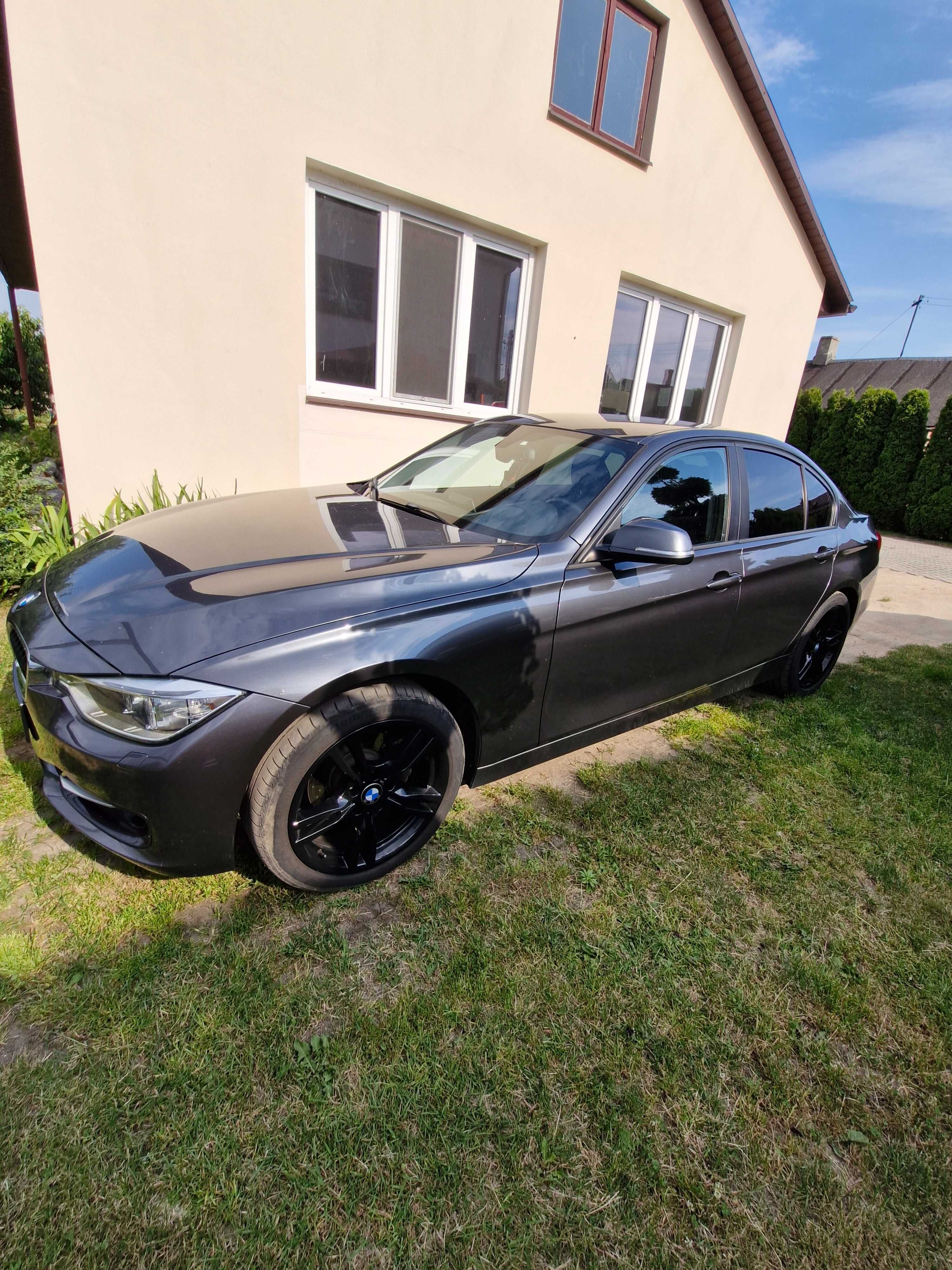 BMW F30 318d 2012r 143km