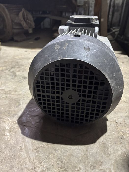 Продам Електро мотор 5,5кв