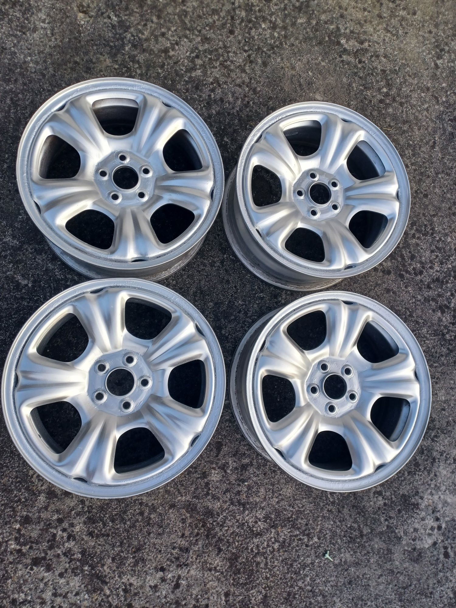 Subaru Impreza forester legancy Outback c R16 5x100