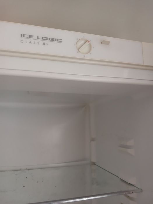 Холодильник Snaige