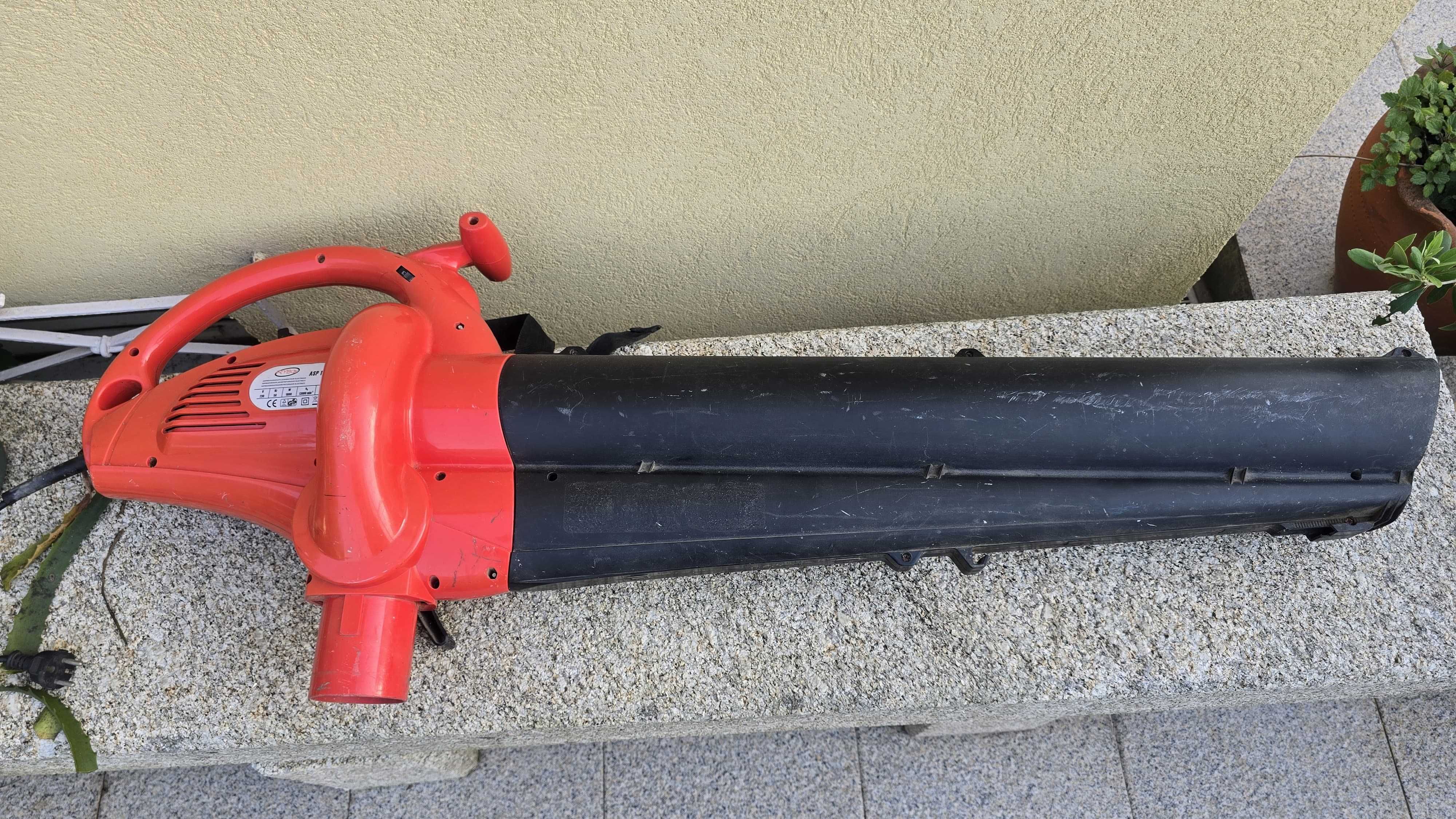 Aspirador soprador de folhas elétrico