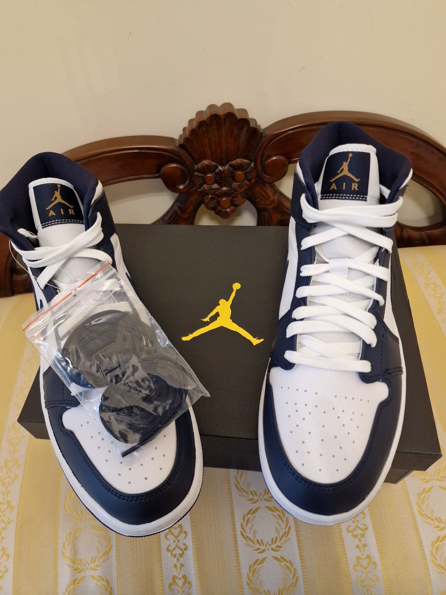 Nowe buty Nike Air Jordan 1 MID 45
