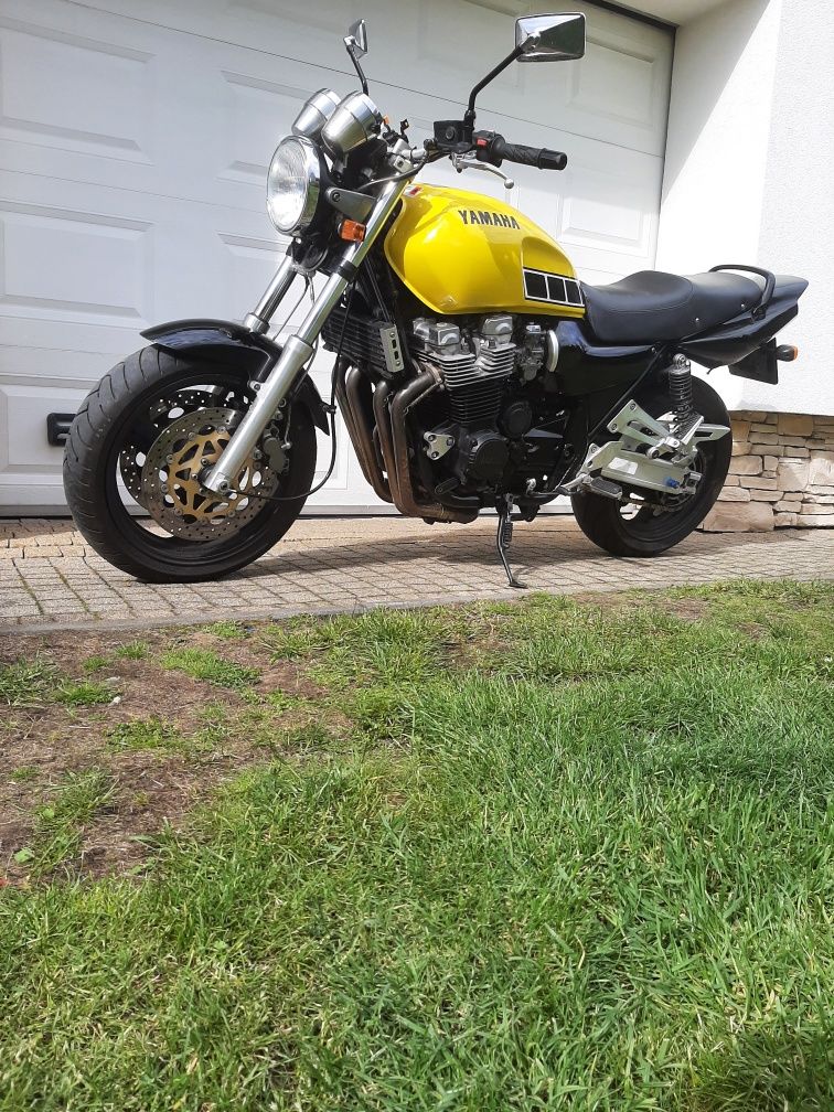 Yamaha xjr 1200 super stan