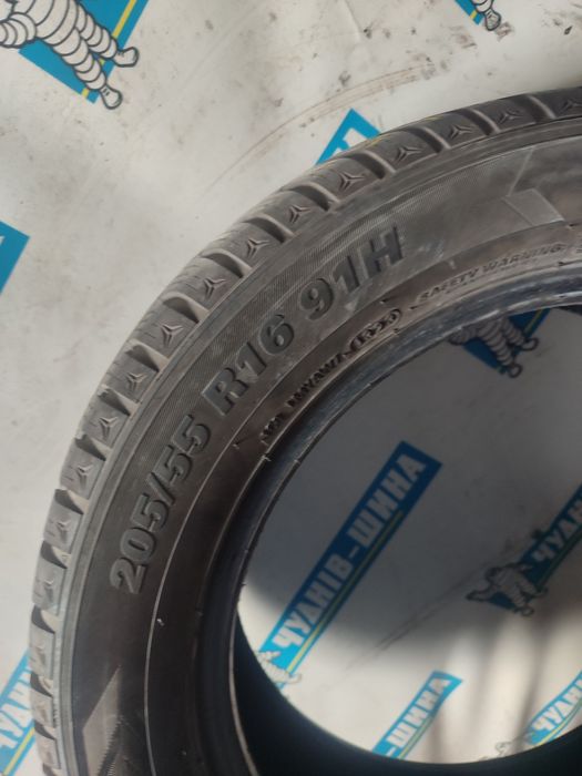 Шини kumho 205 55 r16 зимові 22-23 рік