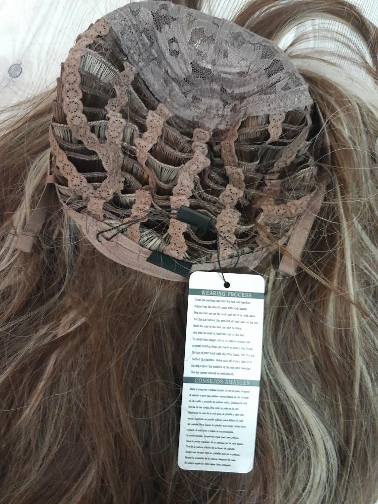 Peruka brąz z blond balejaż 60cm z grzywką