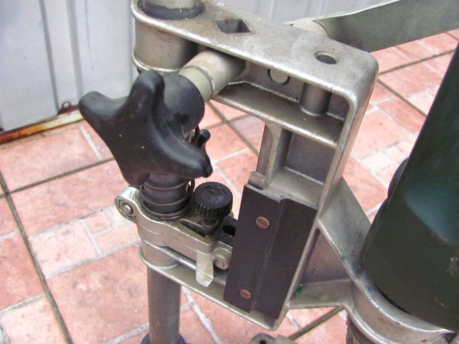 Solidny niemiecki statyw - stojak AEG do wiertarki stołowej ręcznej