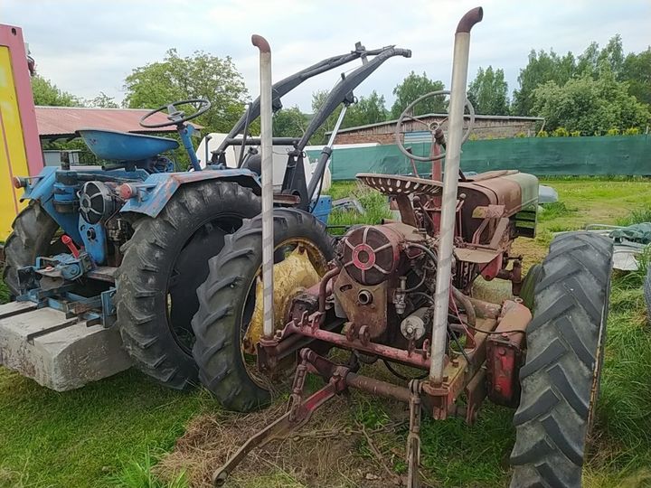 Ciągnik rs-09 nośnik narzędzi