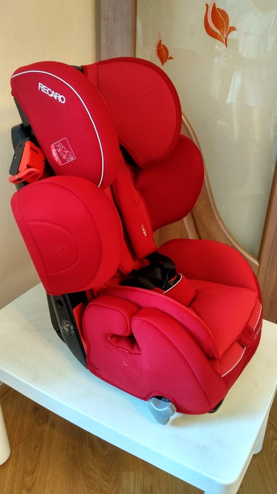 Автокрісло RECARO Young Sport Hero