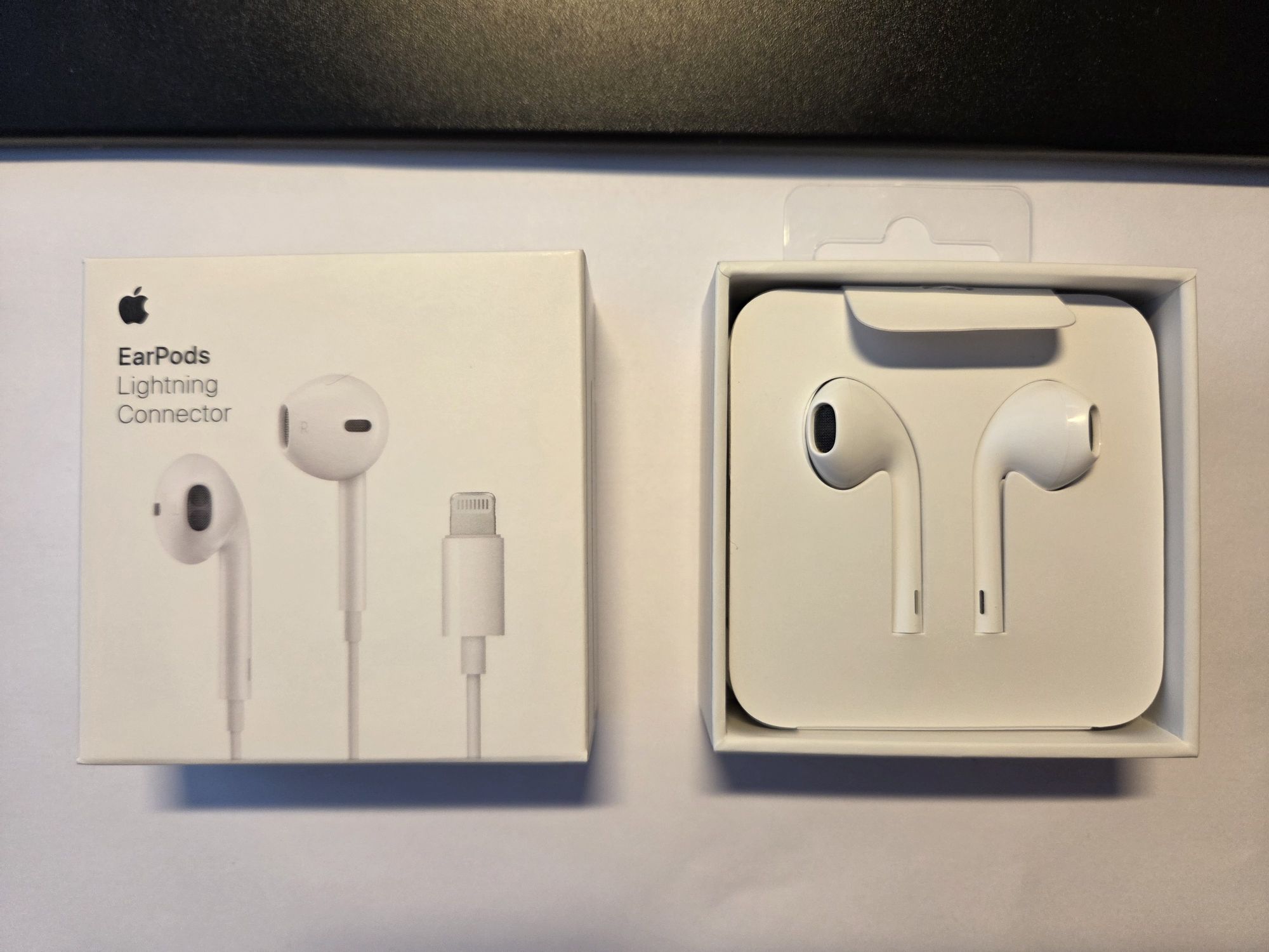 EarPods Lightning Connector (A1748)