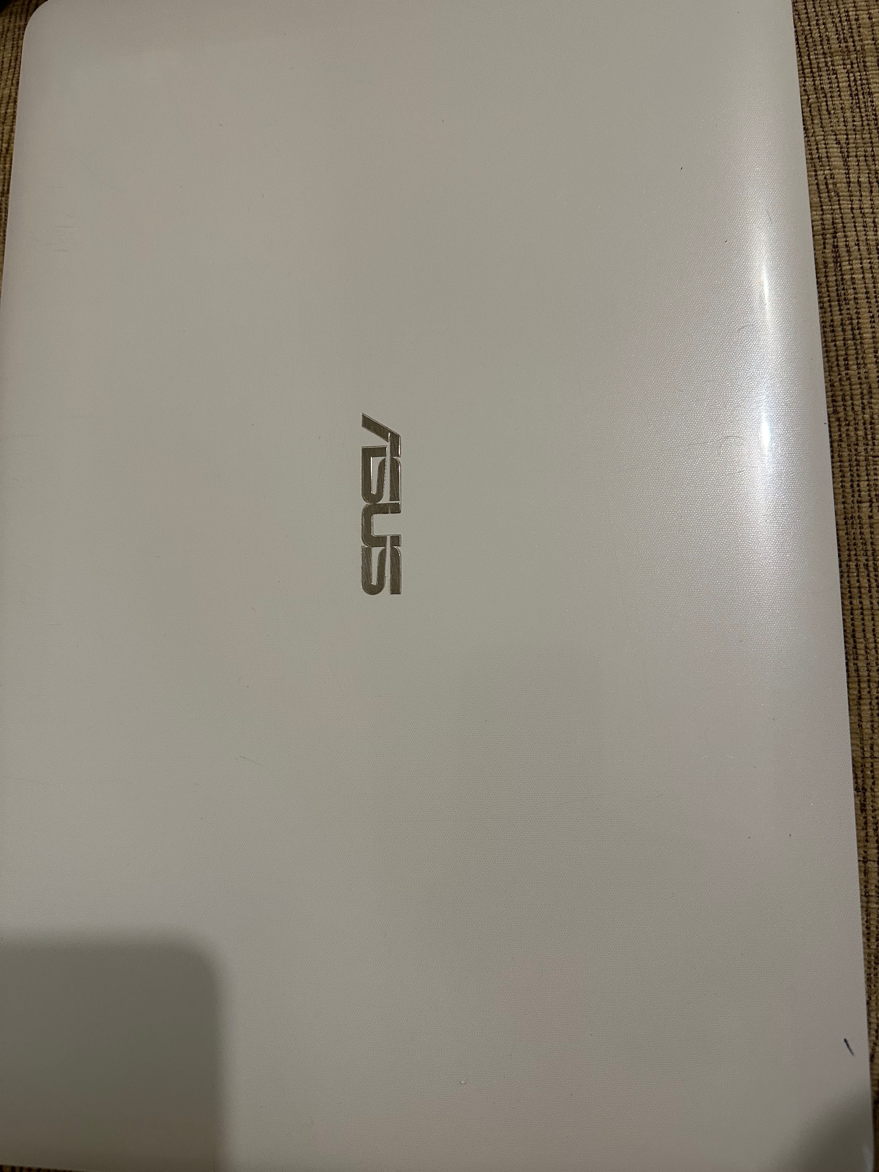 Ноутбук ASUS X556UQ • i5 / 1 TB / HDD