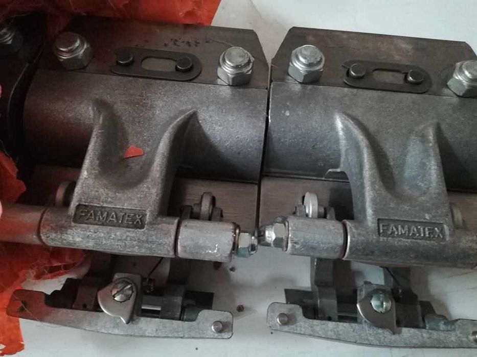 Famatex oryginalne niemieckie klawiry z łańcuchem / NOWE!