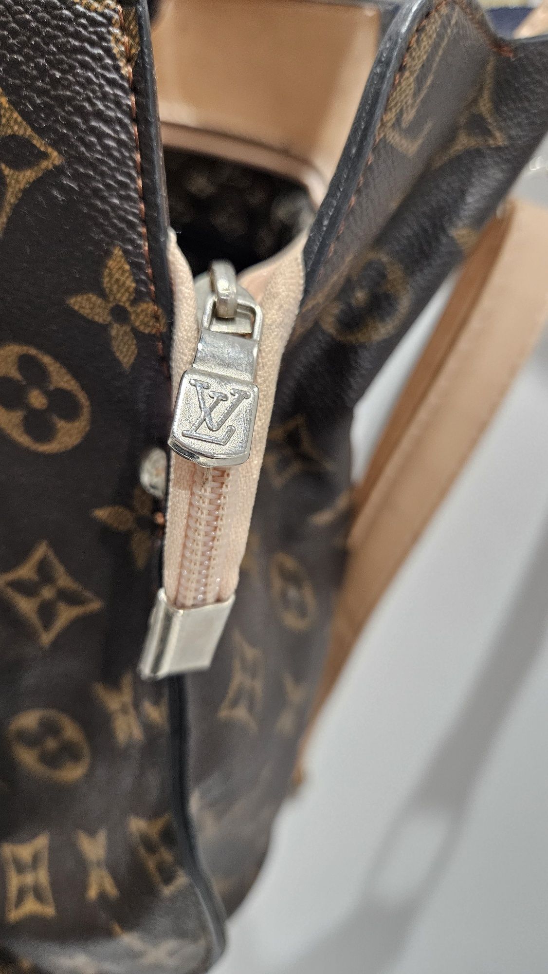 Torebka Louis Vuitton premium