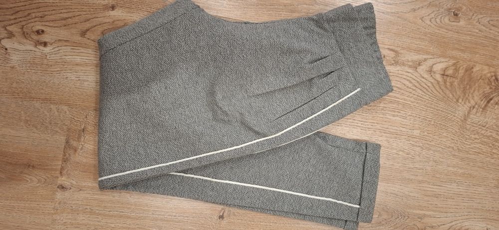 Melanżowy spodnie Reserved