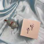Oryginalne słuchawki A.pple Air Pods 4 A-N-C