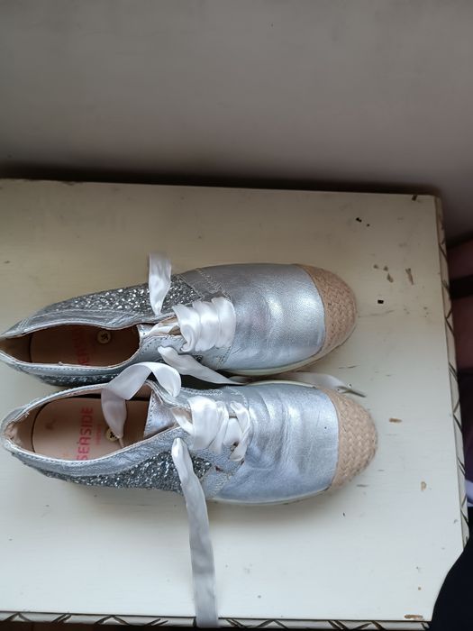 sapatos prateados da Seaside 38