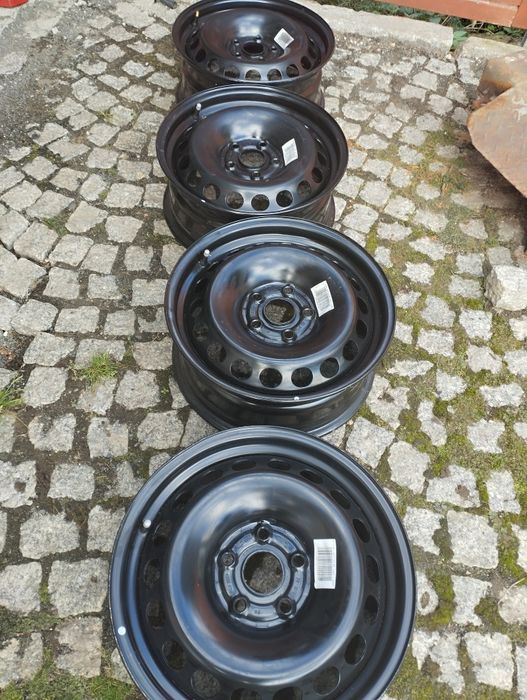 Felgi 16" stalowe 5x112 nowe kołpaki audi VW Mercedes