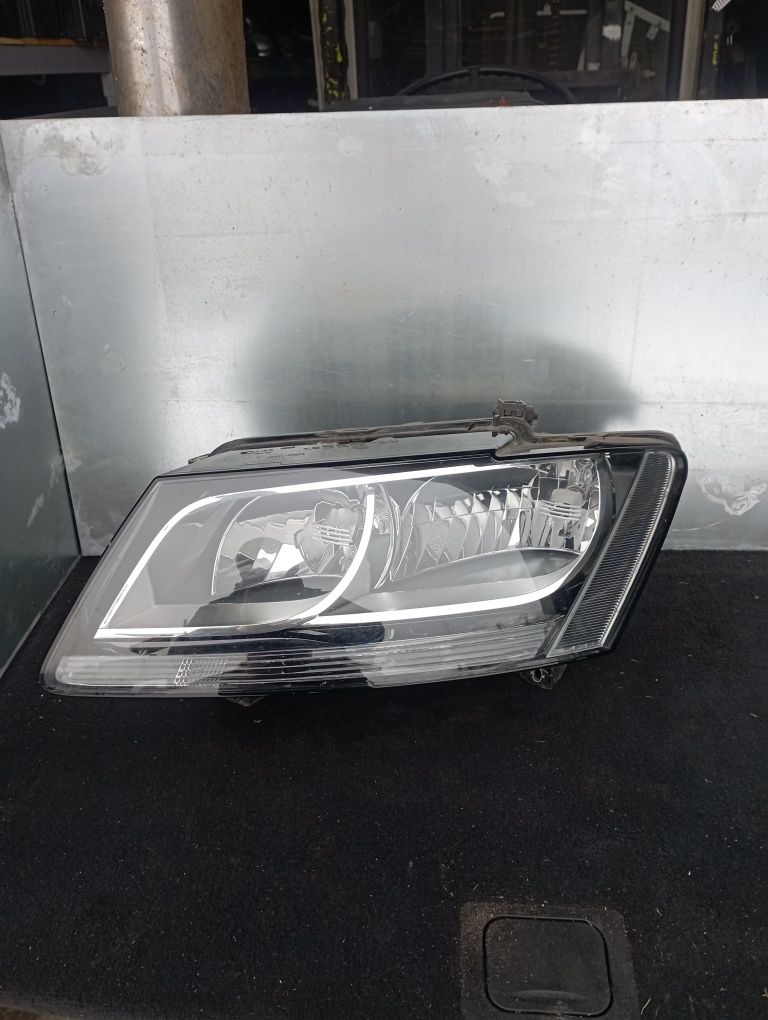 Lampa przednia audi Q5 lewa