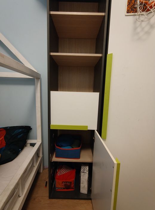 Komplet mebli dzieciecych, szafa, słupek, komoda