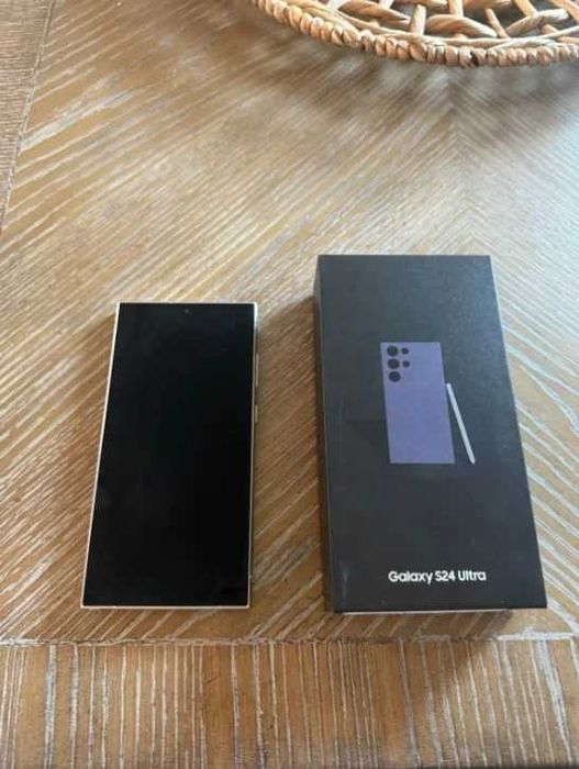 Б/У Samsung Galaxy S24 Ultra