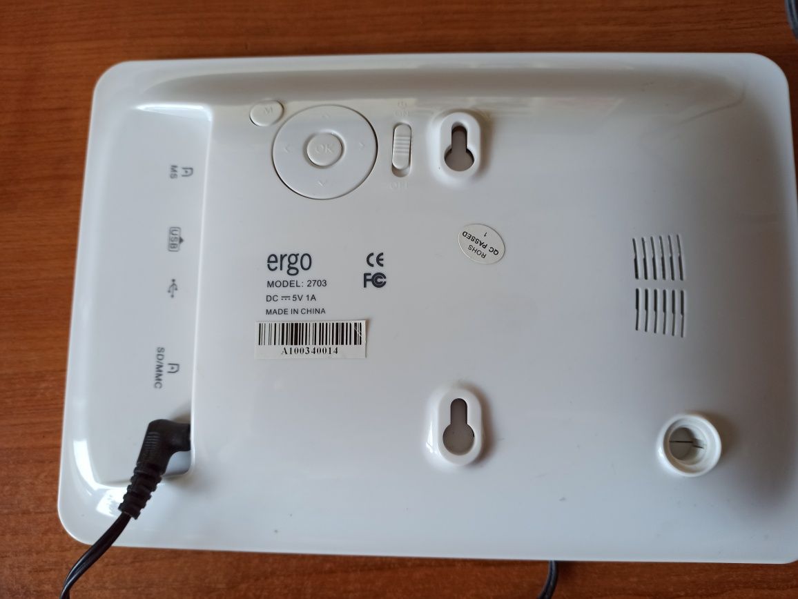 Цифровая фоторамка Ergo 7"