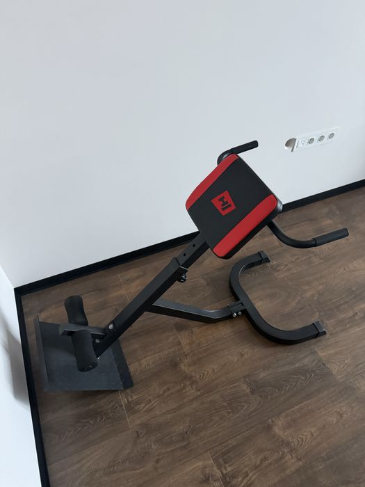 Тренажер для спини – гіперекстензія