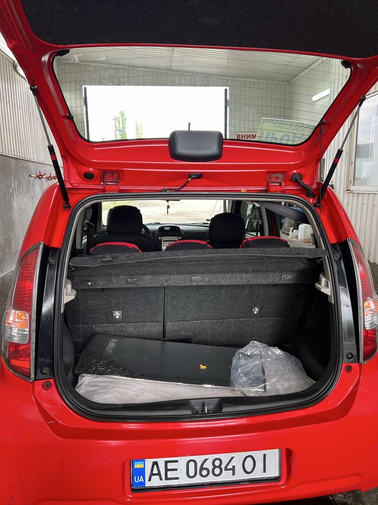 Продам Daihatsu Sirion