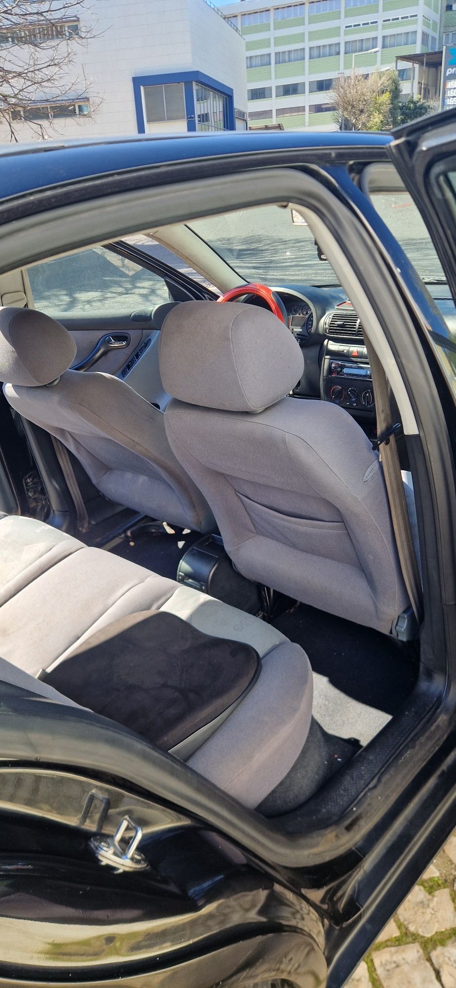 Seat leon 1m 1.6 221mil km