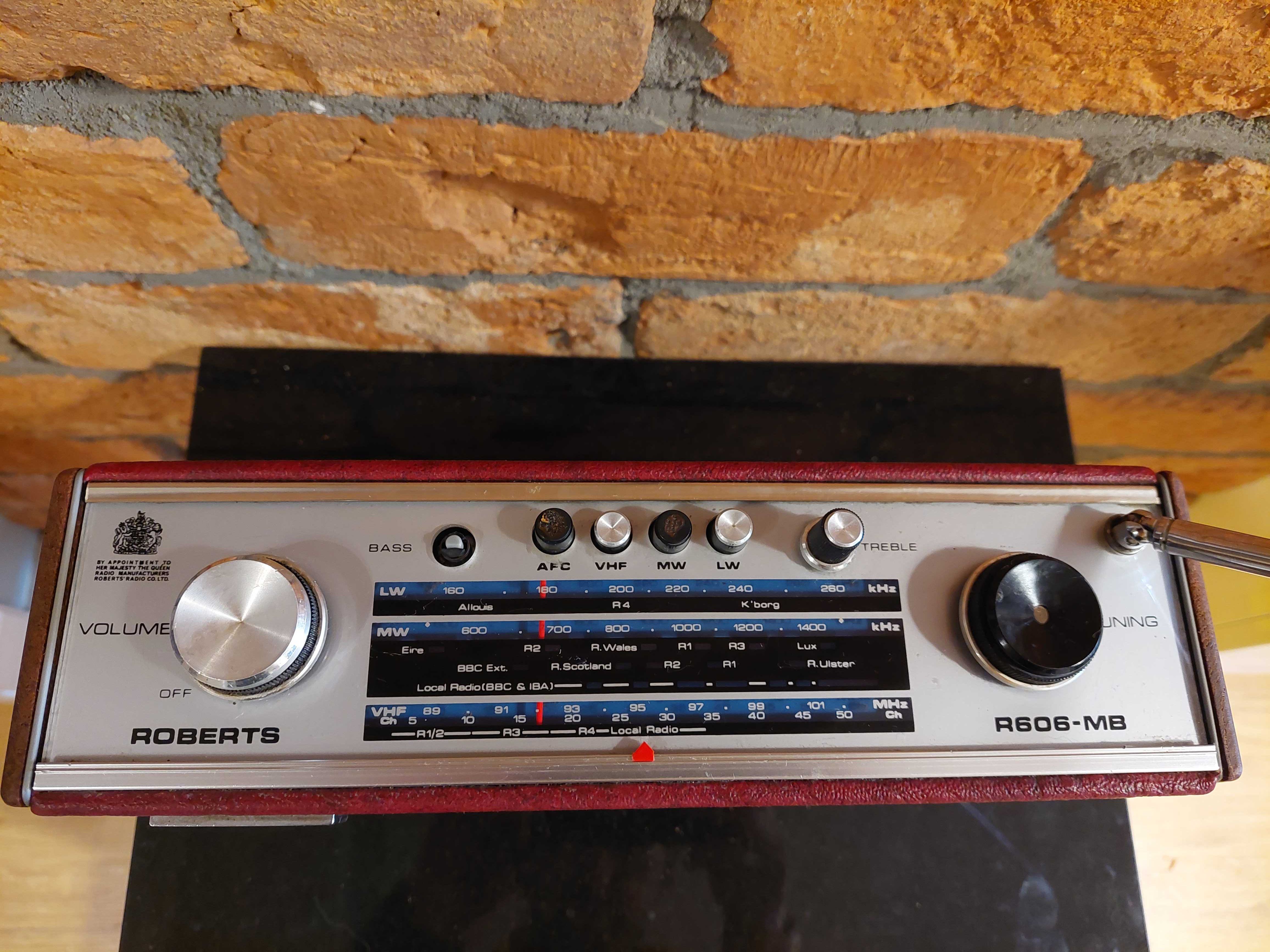 Radio odbiornik FM tuner ROBERTS R606-MB Retro Vintage bas treble oryg