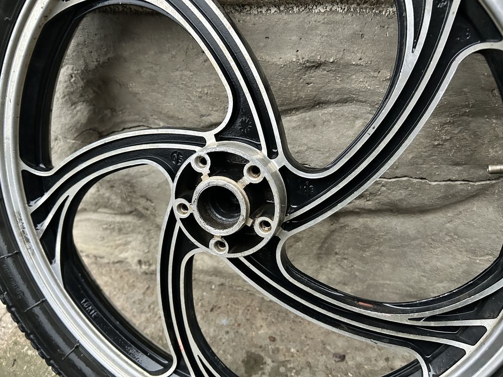 Колесо переднє в зборі диск титан viper lifan spark 125 150