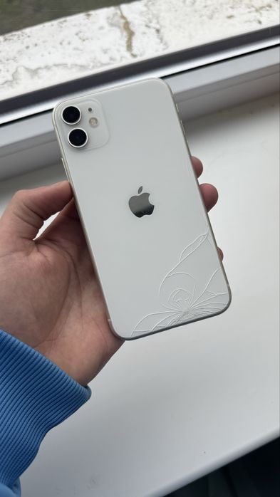 iPhone 11 б/у 128gb