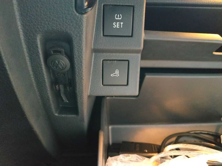 Ключ (2 шт) VW Passat NMS USA пластиковий в бардачок НОВИЙ під нарізку