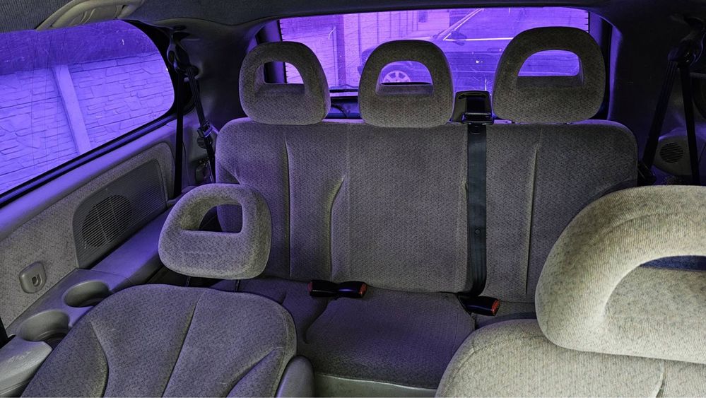 Разборка запчасти Chrysler Voyager 2.5 дизель 2001 год