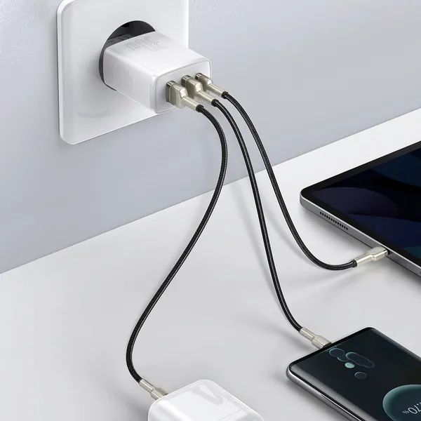 Зарядное устройство Baseus Cube Fast Charger 30W 2USB+Type-C 3A Белый