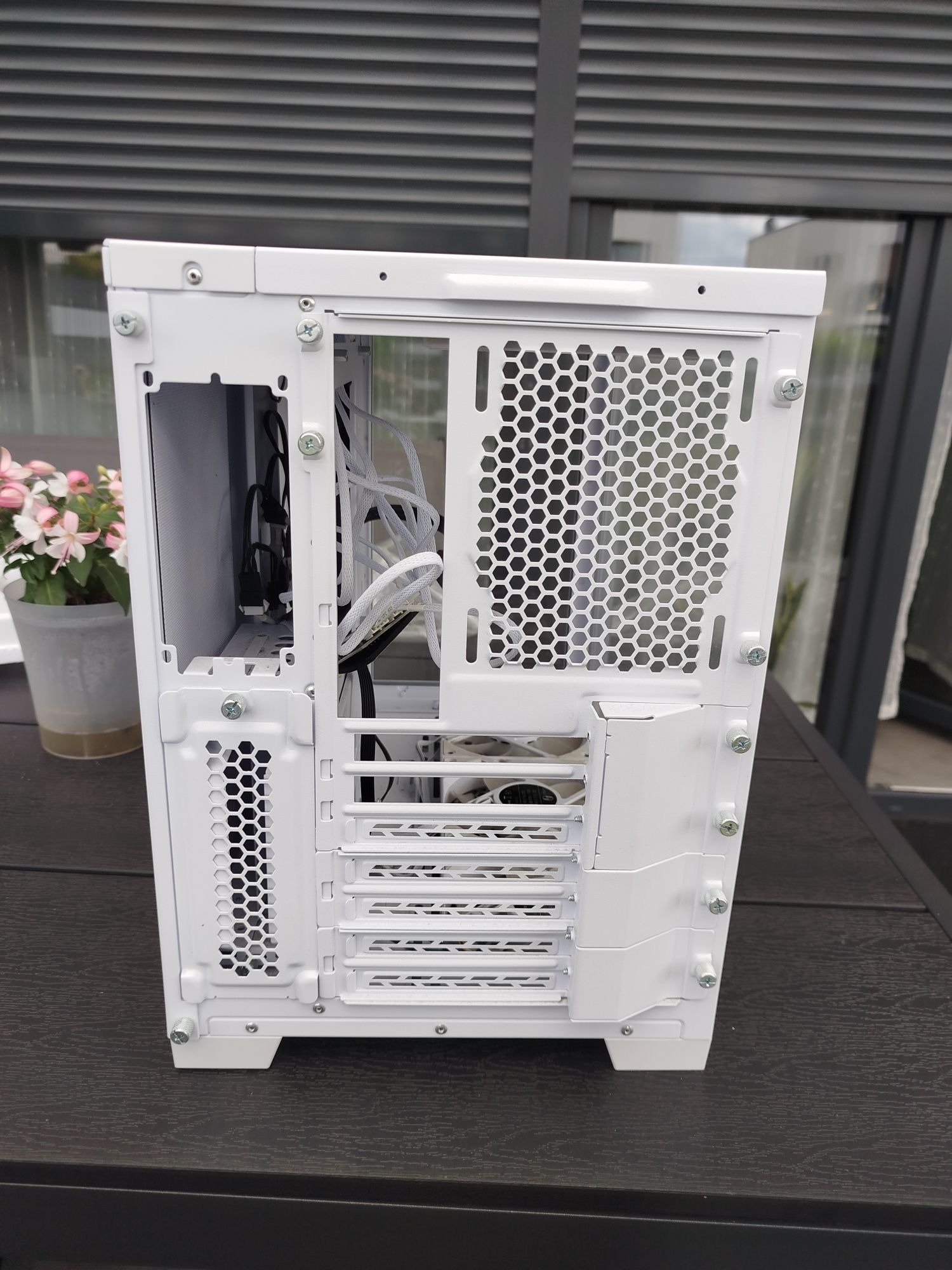 Obudowa PC - Lian Li o11 Dynamic Mini Snow Edition