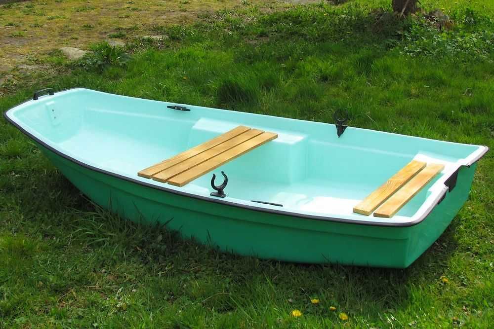 Łódź łódka łódeczka bączek łódka wędkarska bączek łódeczka na ryby.